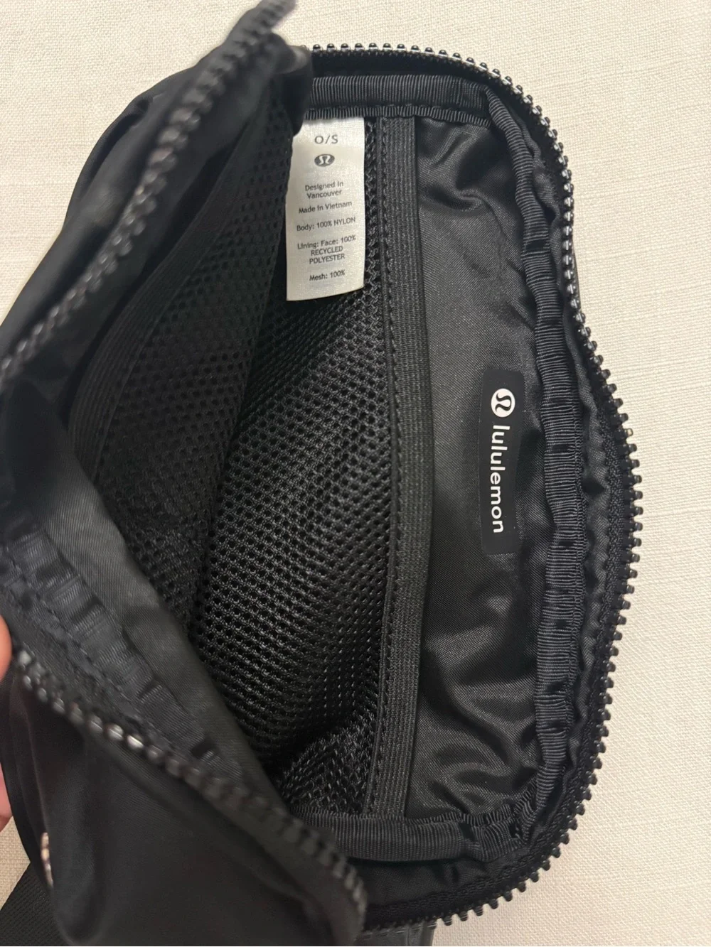 Lululemon Everywhere Belt Bag 1L